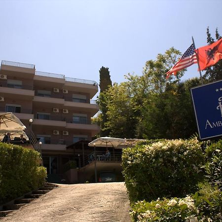 ホテル Ambasador Vlorë エクステリア 写真