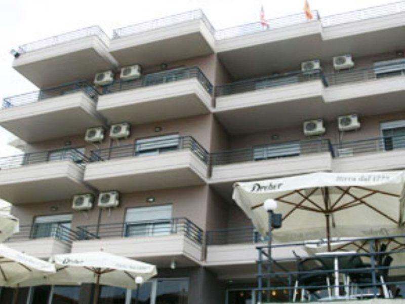 ホテル Ambasador Vlorë エクステリア 写真