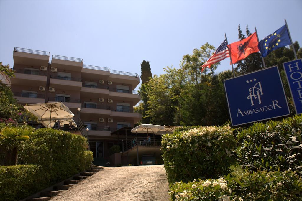 ホテル Ambasador Vlorë エクステリア 写真